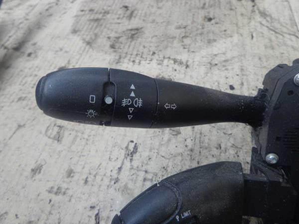 COMMODO CITROEN / PEUGEOT - Vue 3